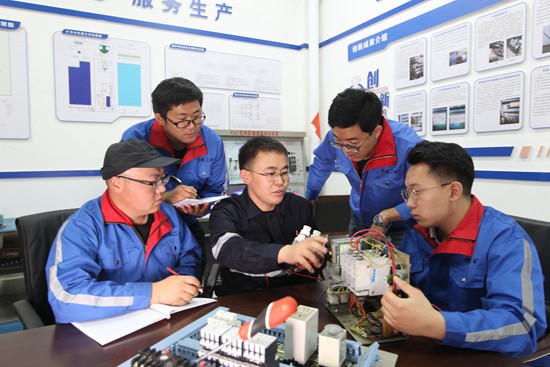 技高者多得!首席技师年收入最高可达60万元 技高者多得!首席技师年收入最高可达60万元