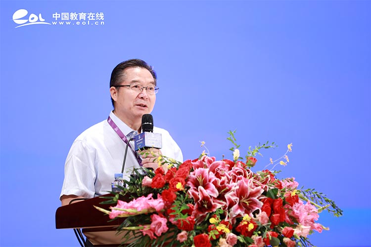 王殿军：中国的学校需要自己的学校认证体系