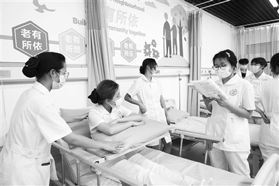 让中国职业教育沿着“一带一路”走出去 让中国职业教育沿着“一带一路”走出去