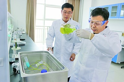 山东禹城实施“假日专家”工程 山东禹城实施“假日专家”工程