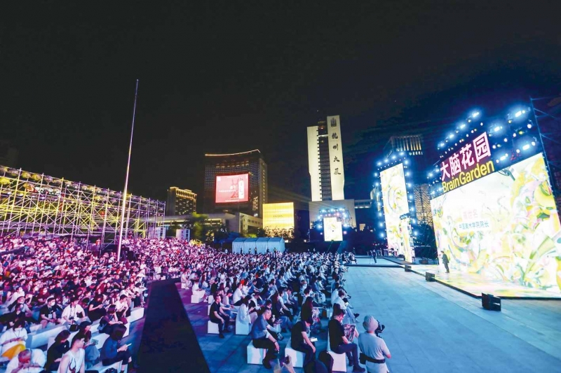 尽情绽放青春 放飞艺术梦想｜2023年美术院校毕业季观察