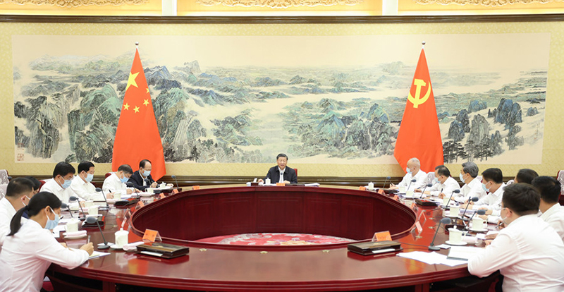 ></p><p> <span > 6月26日,中共中央总书记、国家主席、中央军委主席习近平在中南海同团中央新一届领导班子成员集体谈话并发表重要讲话。(新华社记者 鞠鹏/摄)</span></p><p> 会上,共青团十九届中央书记处第一书记阿东汇报了共青团第十九次全国代表大会和十九届一中全会的召开情况,以及贯彻落实党中央精神的有关考虑,团中央书记处书记徐晓、王艺、胡百精、胡盛、夏帕克提·吾守尔、余静分别作了发言。</p><p> 石泰峰、李干杰、李书磊、陈文清、刘金国、王小洪参加谈话。</p></article>
</div><div class=