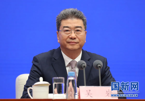 吴岩:拔尖创新人才的培养必须要通过拔尖创新的实践来实现