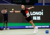 网球——上海大师赛：迪米特洛夫晋级四强