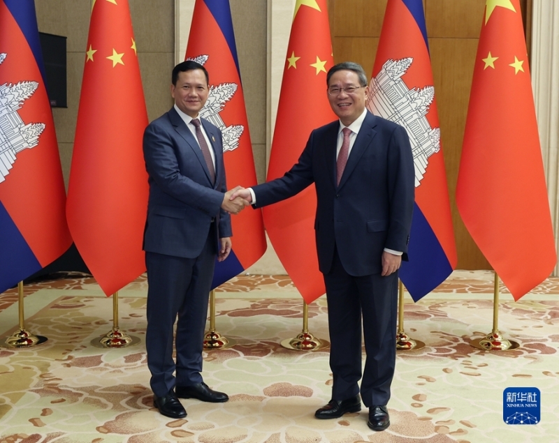 李强会见柬埔寨首相洪玛奈