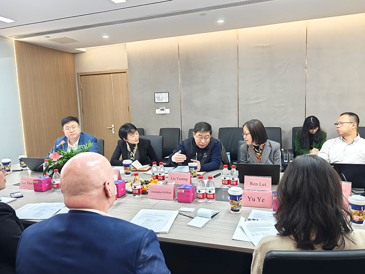 美国驻中国北京大使馆EducationUSA代表团与中国教育在线达成合作共识
